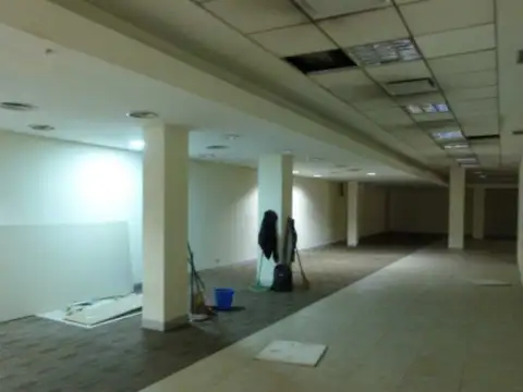 Oficina en VENTA sobre AV. Santa Fe, Retiro. APTO CREDITO