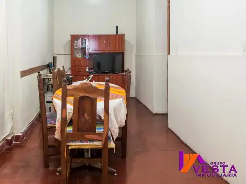 CASA EN VENTA + DOS LOCALES COMERCIALES *SAN LUIS 900* MACROCENTRO