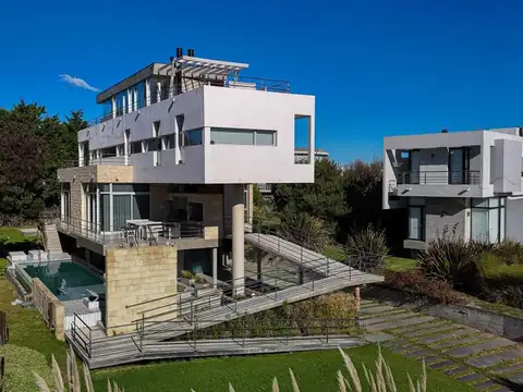 Casa en Venta de 5 dormitorios