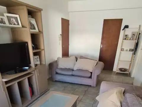Depto Tipo Casa en Venta 40 años
