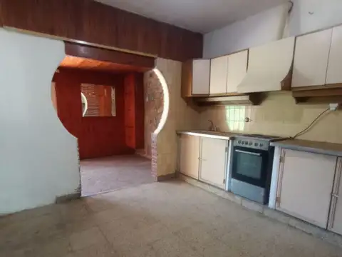 Casa - Alquiler - Argentina, San Miguel - Echeverria 438