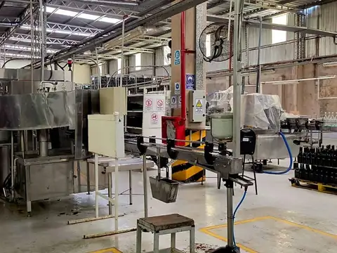 Venta Bodega Rodeo de la Cruz - Guaymallen