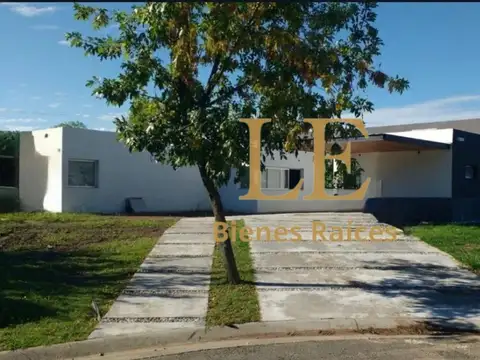 Casa en Alquiler de 4 dormitorios