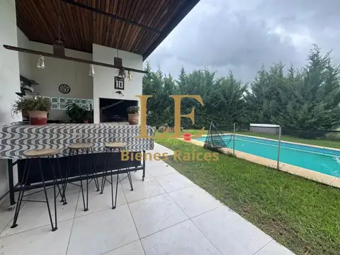 Casa en Alquiler en Haras Santa Maria, USD 1.200