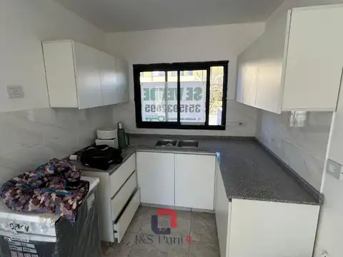 Casa 3 ambientes con 2 baños