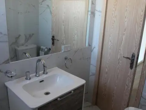 Departamento de 2 Amb. con balcones aterrazados y parrilla