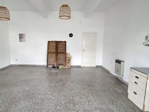 Depto Tipo Casa en Venta 50 años