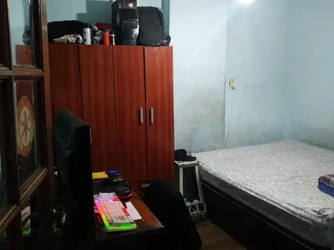 Casa 5 ambientes con 1 baño