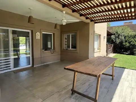 Alquiler Anual Manzanares Chico CASA 3 ambientes