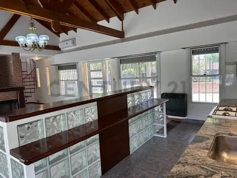 Casa en Alquiler en City Bell, USD 1.500