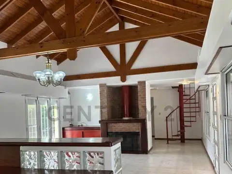 Casa en Alquiler de 3 dormitorios