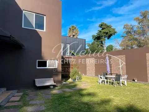 Casa 4 ambientes con 3 baños
