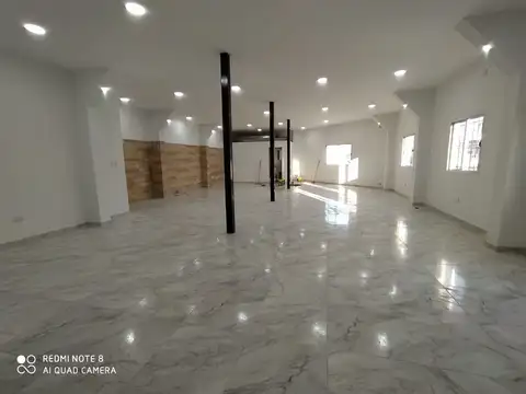 Local en Venta Via Pública