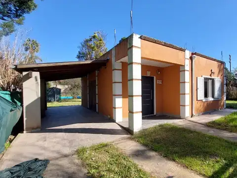 Venta Casa Funes Santa Fe Terreno 590 m2 Construidos 85 m2 Jardín Pileta