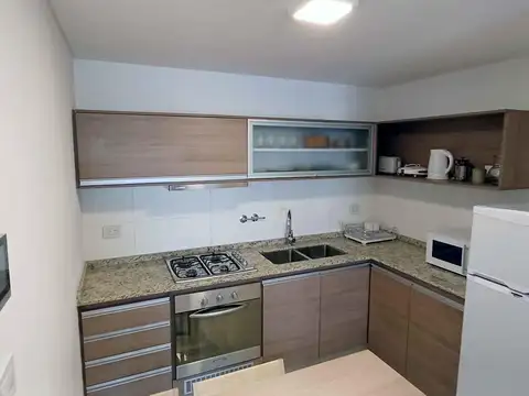 Departamento en Alquiler con 1 cocheras