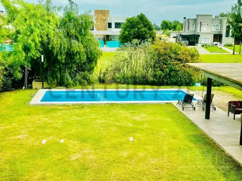 el deslinde , Piso 0