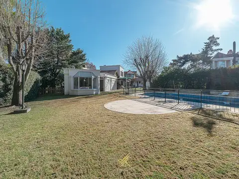 Casa en venta 8 ambientes en Campo Chico Country Club