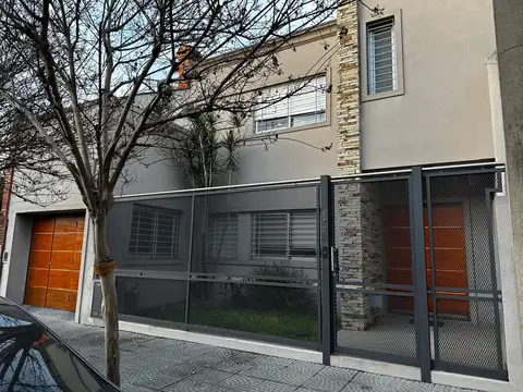 Casa - Venta - Argentina, Ramos Mejía - Maipu 172