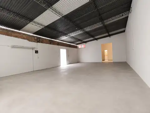 Alquiler Depósito galpon 330m2 - Excelente ubicación