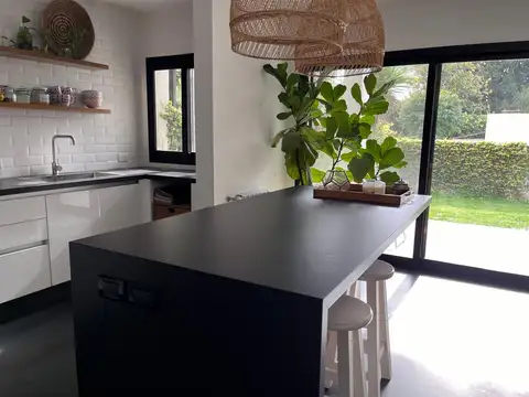 Casa en Venta en Vicente Lopez, USD 499.000