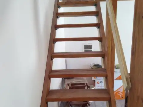 Casa en venta - 6 dormitorios 6 baños - 240 mts2 - Pehuen-Co - Coronel Rosales