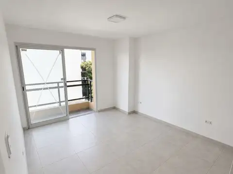 Departamento 6 ambientes con 2 baños