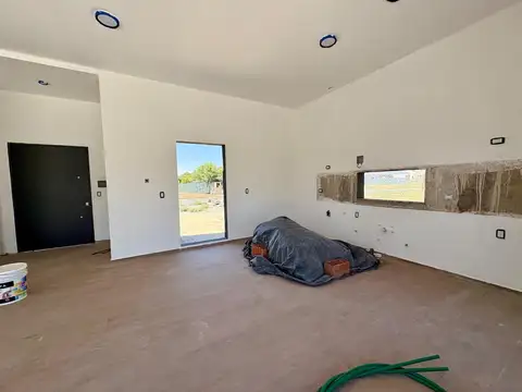 Casa en Venta con 4 cocheras