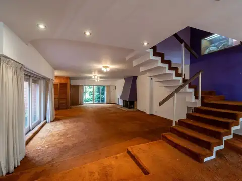 CASA 5 AMBIENTES VENTA BOEDO CON JARDIN Y PILETA