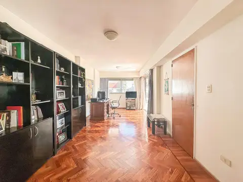 Departamento 8 ambientes con 4 baños