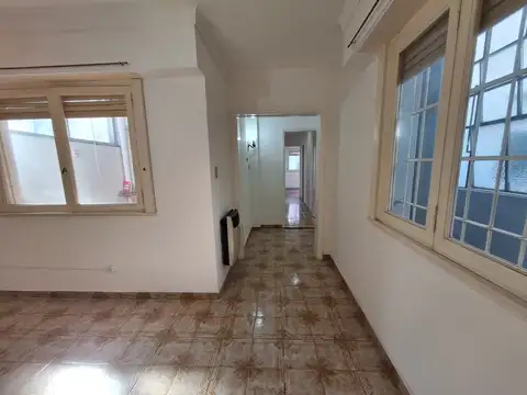 Depto Tipo Casa en Venta 47 años
