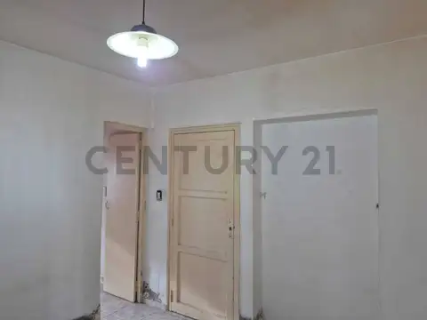 Venta Casa con galpón en Gutierrez Maipu