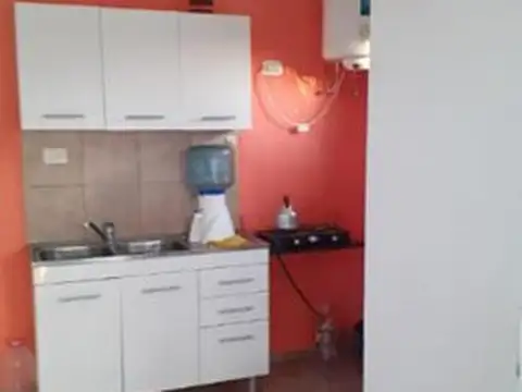 Casa 9 ambientes con 3 baños