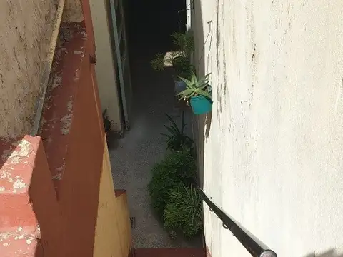 Depto Tipo Casa en Venta en Monte Castro, USD 229.000