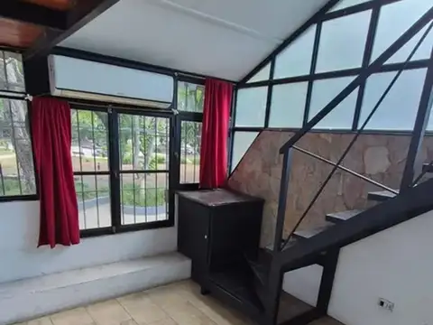 Depto Tipo Casa 2 ambientes con 1 baño