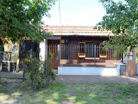 Depto Tipo Casa 2 ambientes con 1 baño