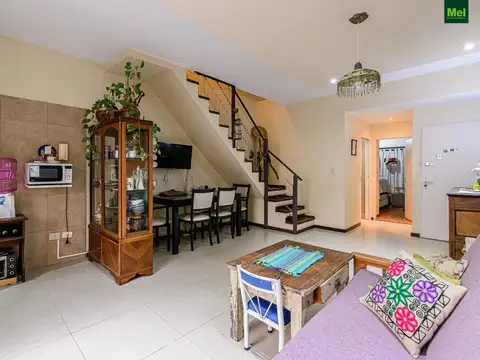 Depto Tipo Casa 3 ambientes con 2 baños