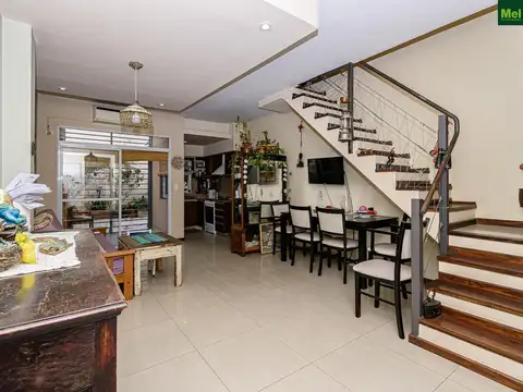 Depto Tipo Casa en Venta de 3 ambientes