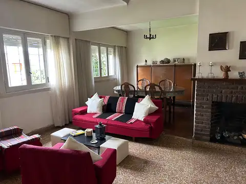 Casa en Venta con 1 cochera