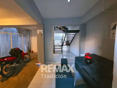Depto Tipo Casa en Venta de 4 ambientes