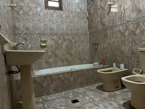 VENTA DE CASA EN B° EL TUSCAL. LA BANDA