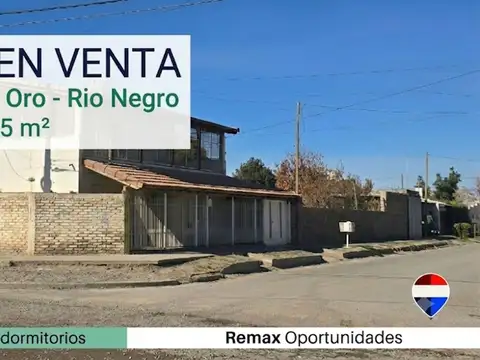 CASA EN VENTA DE 2 DORMI EN ESQUINA FERNÁNDEZ ORO