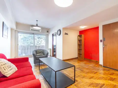 2 Ambientes al frente con Balcon y Patio Ubicacion