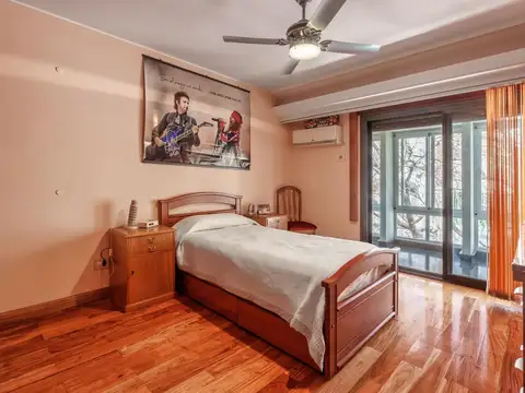 Depto Tipo Casa en Venta 50 años