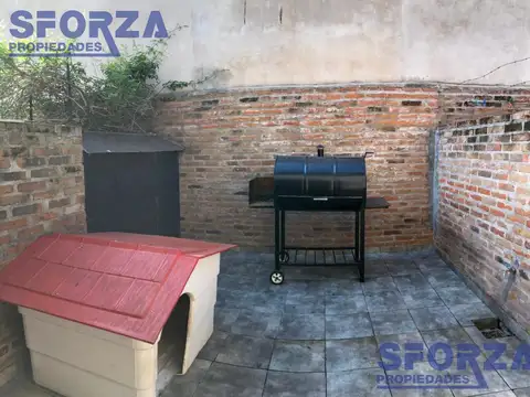 Depto Tipo Casa 4 ambientes con 1 baño