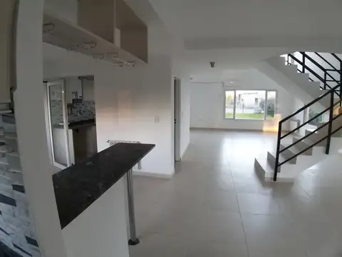 Alquiler Casa Barrio Privado La Zagala