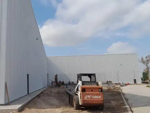 Nave Industrial 7.700 m² a Estrenar - Parque Industrial Reconquista - Trujui - Moreno