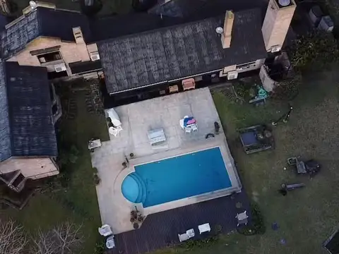 Casa en Venta con 1 cochera