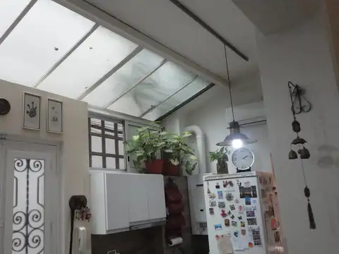 Depto Tipo Casa en Venta en Once, USD 75.000