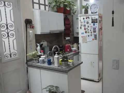 Depto Tipo Casa 2 ambientes con 1 baño
