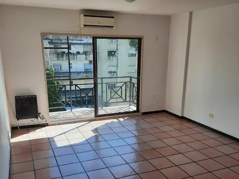 Departamento en Alquiler en Colegiales, $ 780.000